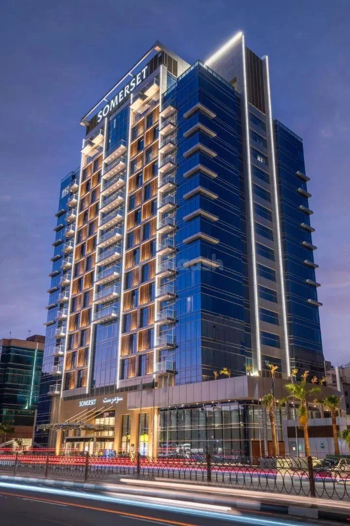 Modern glassiefied facade at Somerset Downtown Al Khobar, Al Khobar, illuminated by vertical description only