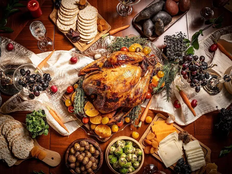Kennel at Majlis Grand Mercure Residence Abu Dhabi, Abu Dhabi, with roasted turkey, fresh herbs and cheese platter